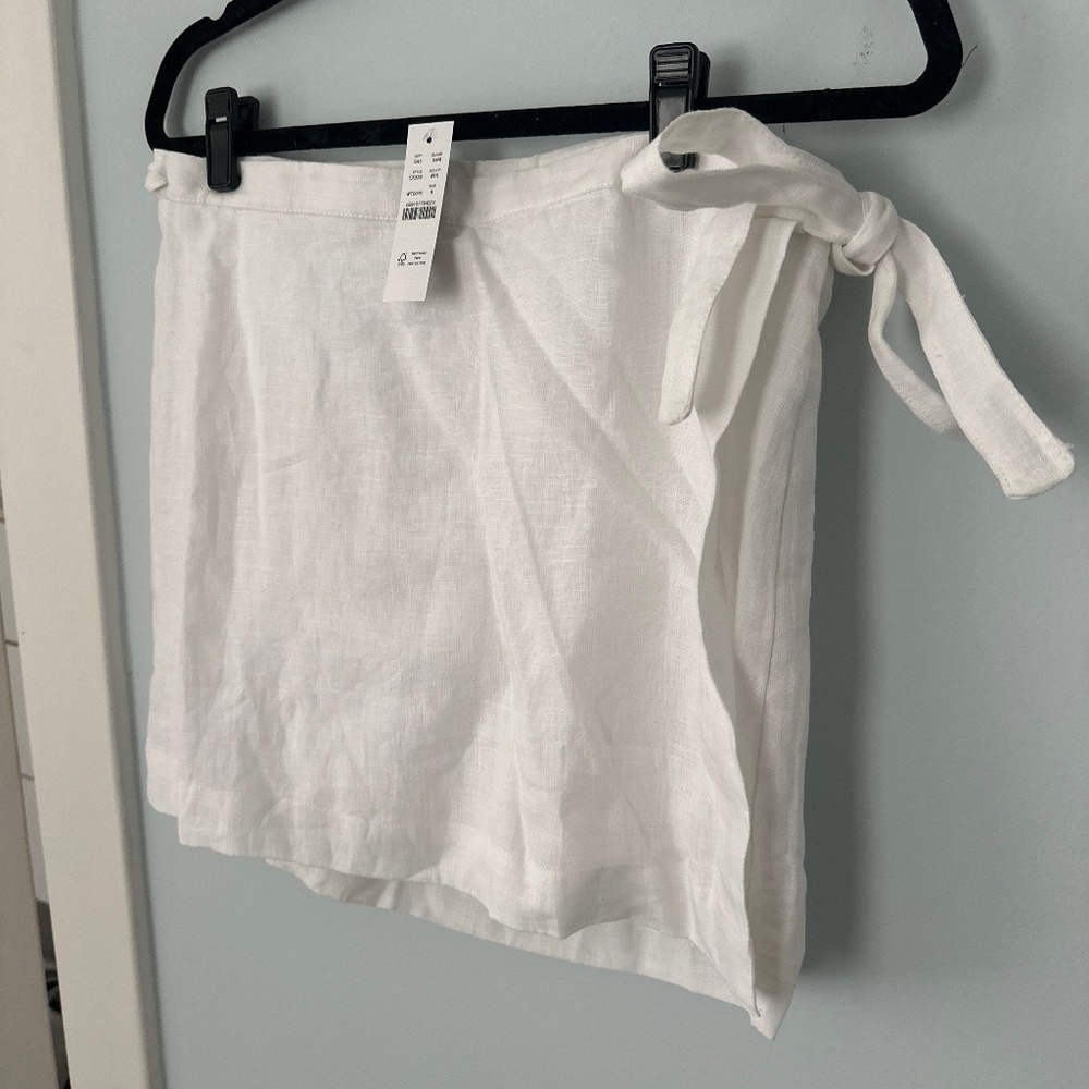 NWT J Crew White Linen Lined Wrap Skirt.- Size 6